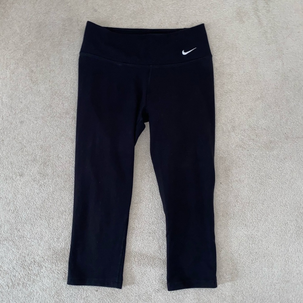 Nike Black Capris Leggings